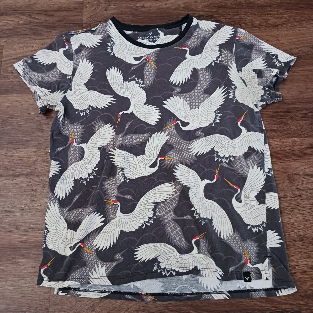 American Eagle Outfitters All Over Bird Print Size Large Men's Shirt READ